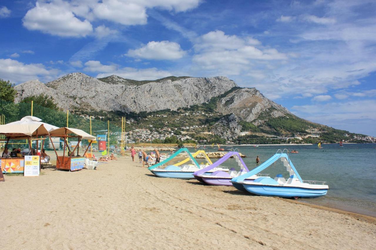 Apartments With A Parking Space Omis - 2745 Exterior foto