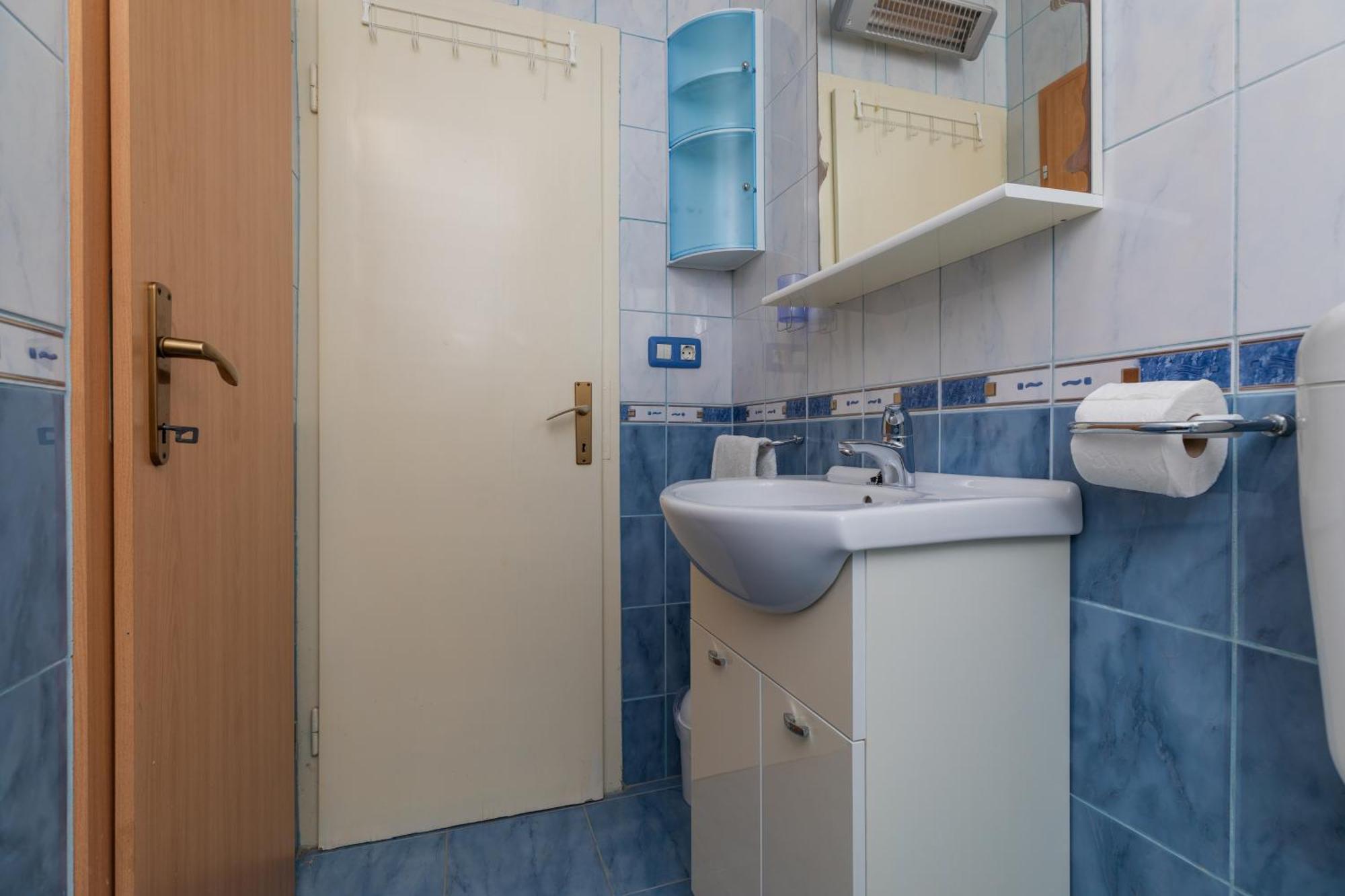 Apartments With A Parking Space Omis - 2745 Habitación foto